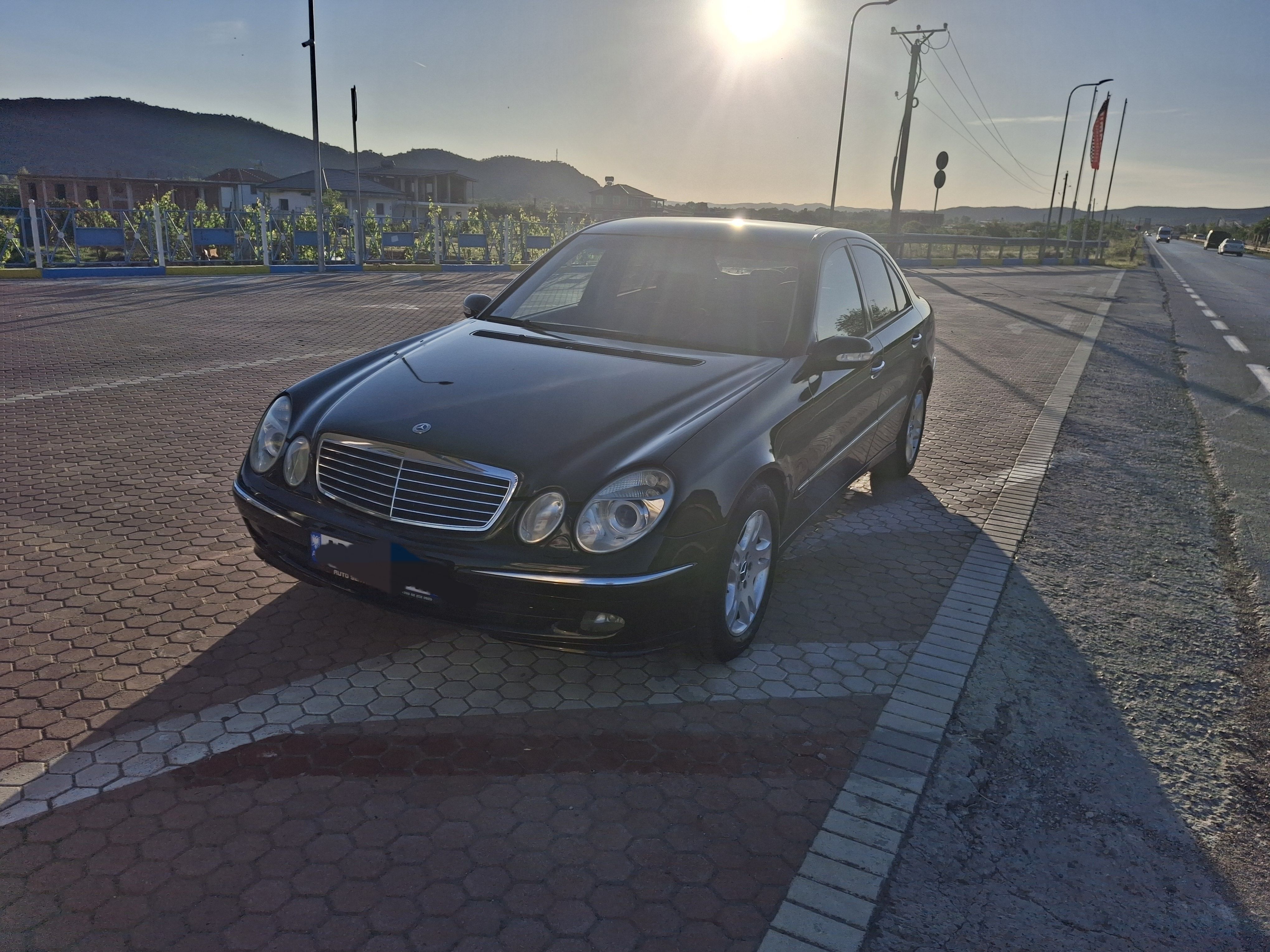 Mercedes-Benz E 270 Ndërrohet