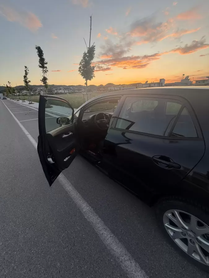 SHITET TOYOTA AURIS VITI 2012 / 1.4 NAFTE AUTOMAT