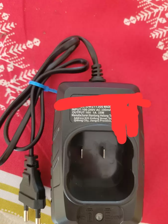 KARIKUES PER BATERI TRAPANI 16V