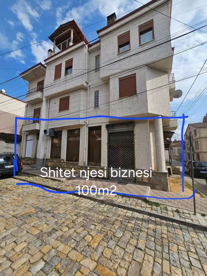 Shitet Njësi Biznesi 100m2 në Qendër
